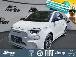 Weiß Gebraucht 2024 Abarth 500e Turismo Kleinwagen | 32.489 € (Fairer Preis)