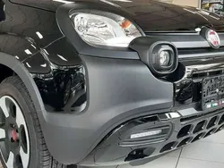 Colore esterno (cinema schwarz) Gebraucht 2023 Fiat Panda Cross Cross Plus Kleinwagen | 13.800 € (Fairer Preis)