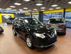Schwarz Gebraucht 2016 Nissan X-Trail Visia SUV | 5.600 €