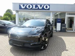 Onyx black Neu 2024 Volvo EX30 Performance SUV | 38.900 €