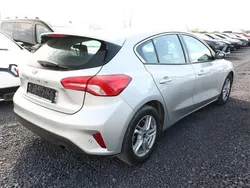 Polar silber metallic polar silber metallic Gebraucht 2019 Ford Focus Cool & Connect Limousine | 14.099 € (Guter Preis)