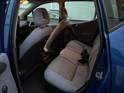Blau Gebraucht 2000 Mercedes A140 Kleinwagen | 400 €