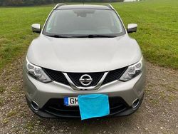 Schwarz Gebraucht 2017 Nissan Qashqai N-Connecta SUV | 11.300 € (Fairer Preis)