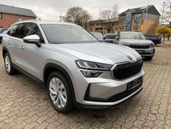 Brilliant silber metallic Neu 2025 Skoda Kodiaq Selection SUV | 47.680 € (Guter Preis)