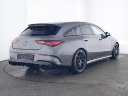 Metalliclack mountaingrau Gebraucht 2024 Mercedes CLA45 AMG Shooting Brake AMG Kombi | 54.890 € (Etwas zu teuer)