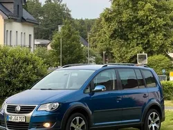 Blau Gebraucht 2007 VW Touran Cross Van / Kleinbus | 7.500 € (Etwas zu teuer)