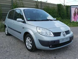 Silber Gebraucht 2003 Renault Scénic Van / Kleinbus | 1.999 € (Etwas zu teuer)