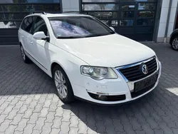 Weiß Gebraucht 2009 VW Passat Sportline Kombi | 2.499 € (Guter Preis)