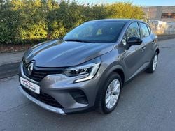 Grau Gebraucht 2024 Renault Captur Equilibre SUV | 16.900 € (Guter Preis)