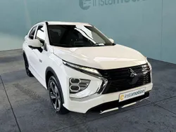 Weiß Gebraucht 2022 Mitsubishi Eclipse Cross SUV | 27.649 € (Fairer Preis)