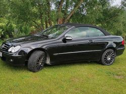 Schwarz Gebraucht 2009 Mercedes CLK200 Cabrio | 10.700 € (Fairer Preis)