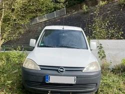 Weiß Gebraucht 2007 Opel Combo Van / Kleinbus | 1.790 € (Fairer Preis)