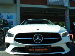 Weiß Gebraucht 2020 Mercedes CLA180 Night Limousine | 24.900 € (Fairer Preis)