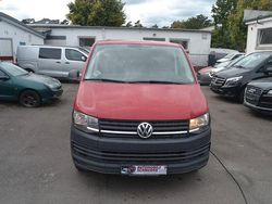 Rot Gebraucht 2018 VW Transporter Van | 8.290 €