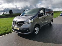 Grau Gebraucht 2018 Renault Trafic Van | 23.990 €