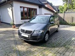 Grau Gebraucht 2007 VW Touran Trendline Van / Kleinbus | 3.950 € (Fairer Preis)
