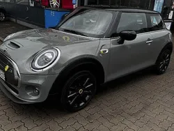 Grau Gebraucht 2021 Mini Cooper SE Kleinwagen | 14.999 € (Guter Preis)