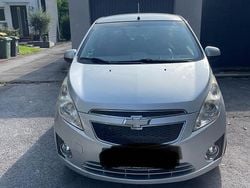 Silber Gebraucht 2012 Chevrolet Spark Kleinwagen | 2.300 €
