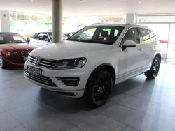 Weiß Gebraucht 2014 VW Touareg R-line SUV | 15.990 € (Superpreis)