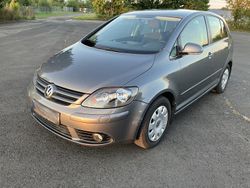 Grau Gebraucht 2007 VW Golf Plus Cross Comfortline Van / Kleinbus | 5.100 € (Fairer Preis)