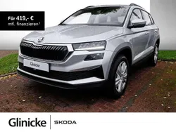 Brilliantsilber metallic Gebraucht 2024 Skoda Karoq Selection SUV | 31.395 € (Guter Preis)