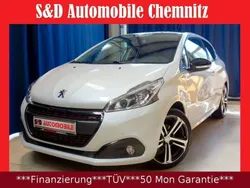 Weiß Gebraucht 2018 Peugeot 208 Allure Kleinwagen | 14.999 € (Teuer)