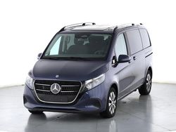 Blau Gebraucht 2024 Mercedes V220 Van / Kleinbus | 55.900 € (Teuer)