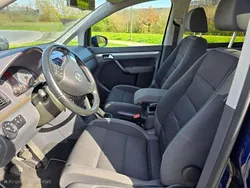 Blau Gebraucht 2009 VW Touran Freestyle Van / Kleinbus | 5.600 € (Etwas zu teuer)