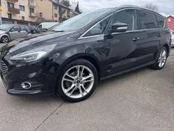 Iridiumschwarz metallic Gebraucht 2018 Ford S-MAX Titanium Van / Kleinbus | 20.900 € (Teuer)