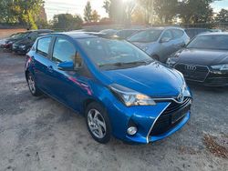 Blau Gebraucht 2016 Toyota Yaris Hybrid Edition-S Limousine | 9.980 € (Superpreis)