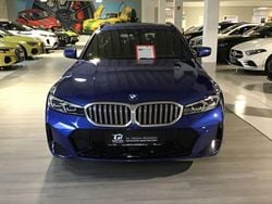 Blau Gebraucht 2025 BMW 330 M Sport Kombi | 40.900 € (Guter Preis)