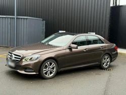 Braun Gebraucht 2014 Mercedes E300 Avantgarde Limousine | 12.000 €