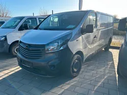 Silber Gebraucht 2015 Opel Vivaro Van | 7.910 €