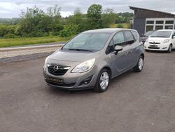 Braun Gebraucht 2011 Opel Meriva Design Edition Van / Kleinbus | 2.999 € (Superpreis)