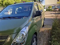 Grün Gebraucht 2010 Hyundai H-1 Techniq Van / Kleinbus | 5.899 € (Guter Preis)