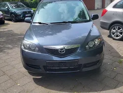Grau Gebraucht 2005 Mazda 2 Active Limousine | 2.250 € (Fairer Preis)