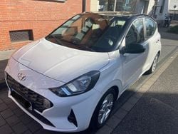 Weiß Gebraucht 2020 Hyundai i10 Trend Kleinwagen | 10.950 € (Fairer Preis)