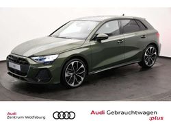 Distriktgrün metallic Gebraucht 2025 Audi A3 S-Line Limousine | 44.800 €