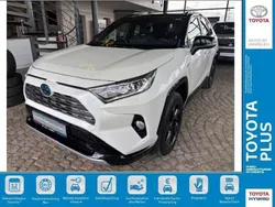 Weiß Gebraucht 2020 Toyota RAV4 Hybrid Style SUV | 29.890 € (Fairer Preis)