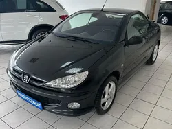 Schwarz Gebraucht 2004 Peugeot 206 CC Cabrio | 3.650 € (Teuer)