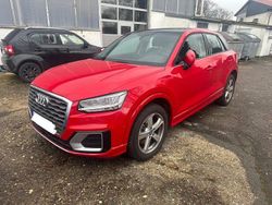 Rot Gebraucht 2018 Audi Q2 Sport SUV | 15.799 €
