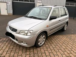 Silber Gebraucht 2001 Mazda Demio Kleinwagen | 2.699 € (Etwas zu teuer)
