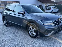 Grau Gebraucht 2022 VW Tiguan Allspace Life SUV | 28.900 € (Guter Preis)
