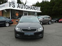 Schwarz Gebraucht 2016 Skoda Octavia Style Kombi | 12.699 € (Fairer Preis)