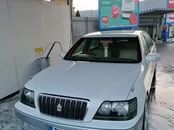 Weiß Gebraucht 2000 Toyota Crown Limousine | 8.999 €