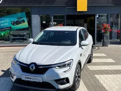Weiß Gebraucht 2021 Renault Arkana Techno SUV | 22.990 € (Etwas zu teuer)
