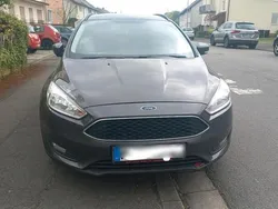 Grau Gebraucht 2015 Ford Focus Kombi | 5.999 € (Etwas zu teuer)