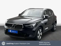 Schwarz Gebraucht 2022 Volvo XC40 Core SUV | 31.490 € (Guter Preis)