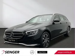 Schwarz Gebraucht 2022 Mercedes E300 Avantgarde Limousine | 34.380 € (Guter Preis)