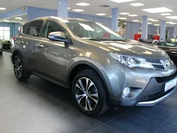 Braun Gebraucht 2014 Toyota RAV4 Edition SUV | 13.980 € (Fairer Preis)